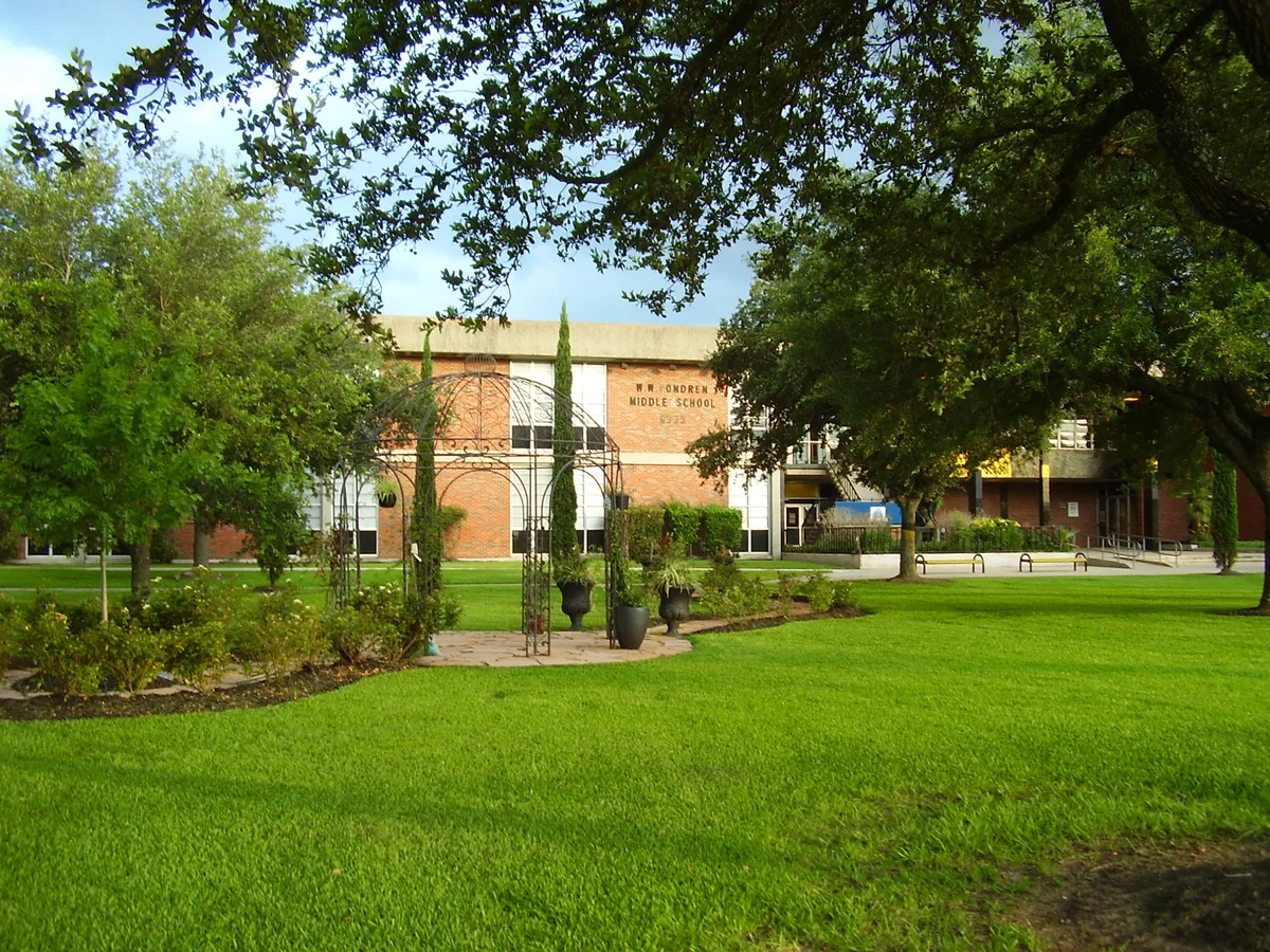 Walter W. Fondren Middle School building in Houston.