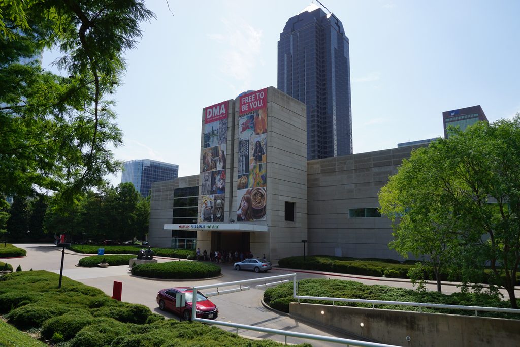 Exterior of the Dallas Museum of Art building.