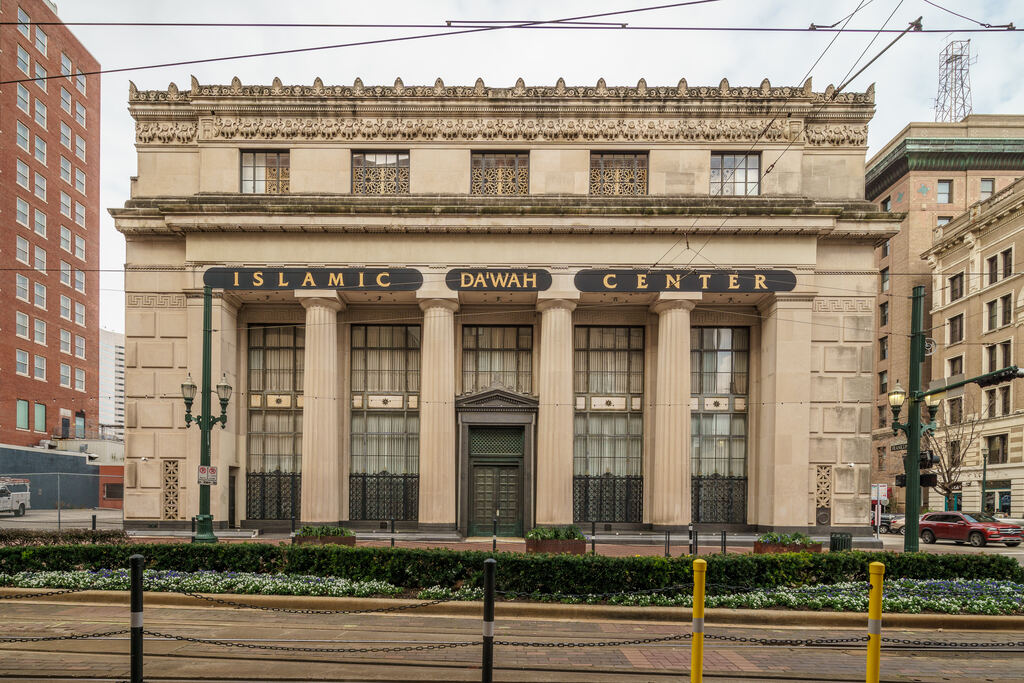The stone facade of the former Houston National Bank building in downtown Houston, now the Islamic Dawah Center.